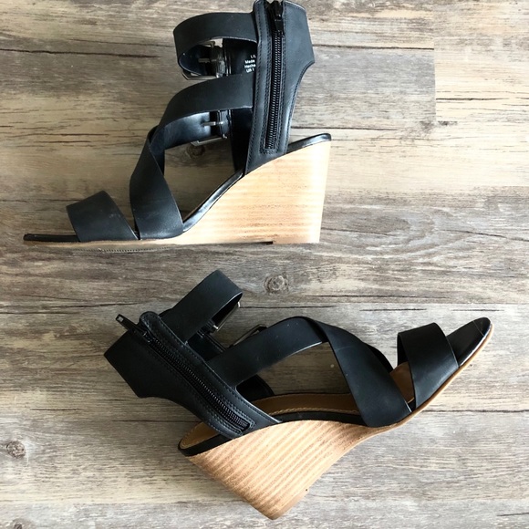 Crown Vintage Lillee Wedge Sandal - Picture 6 of 8